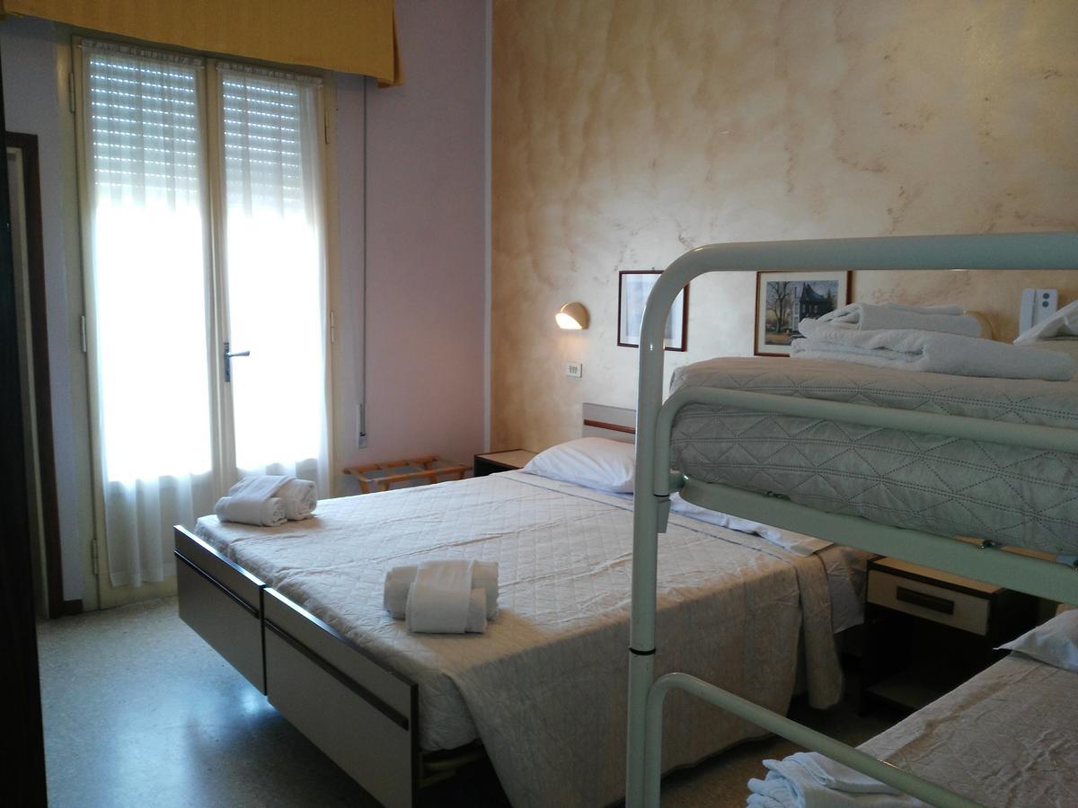 Hotel Marittimo Rimini Extérieur photo
