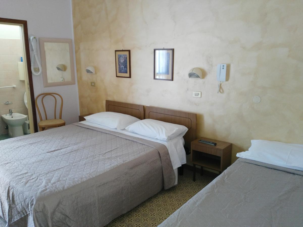 Hotel Marittimo Rimini Extérieur photo