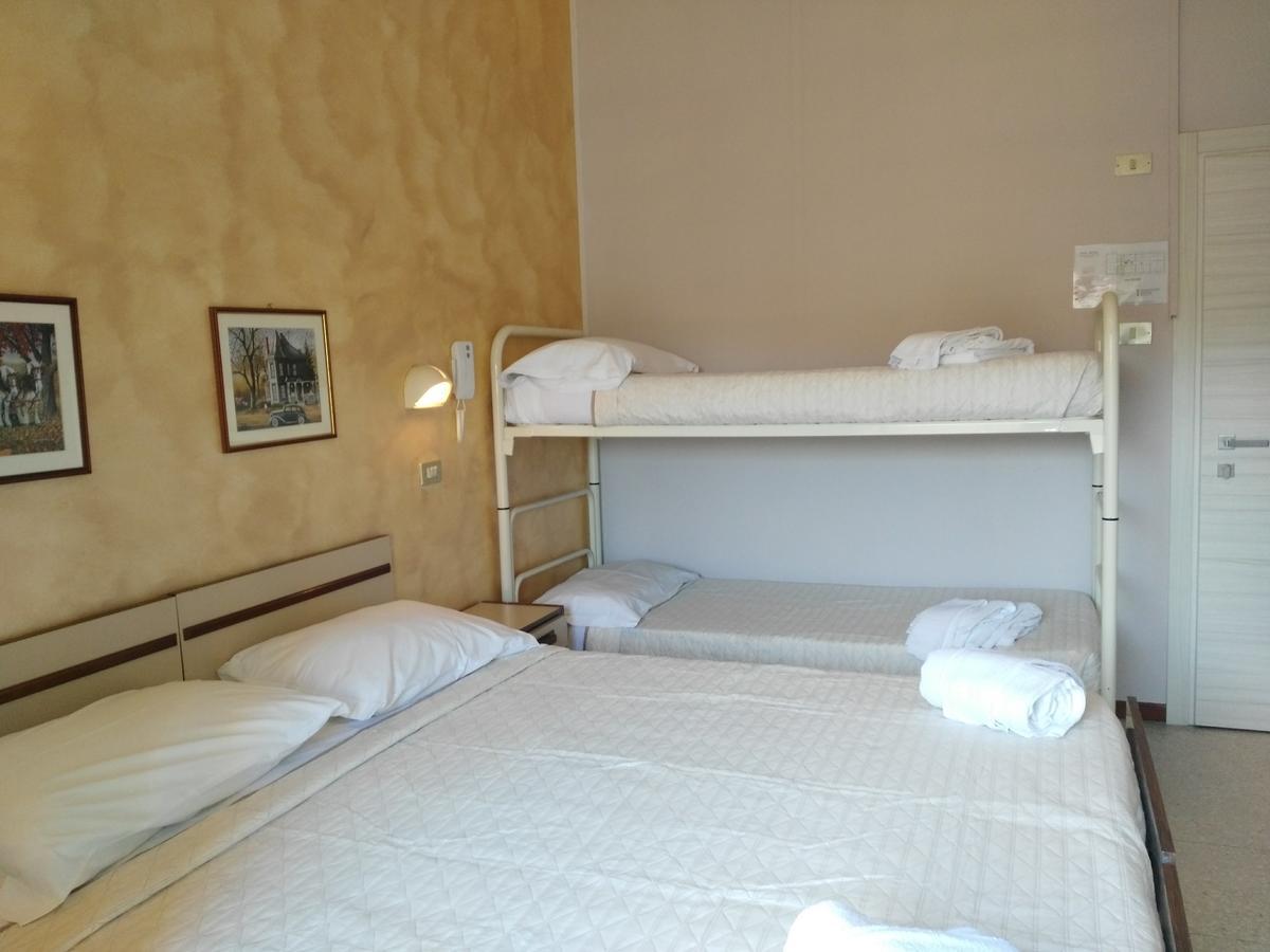 Hotel Marittimo Rimini Extérieur photo