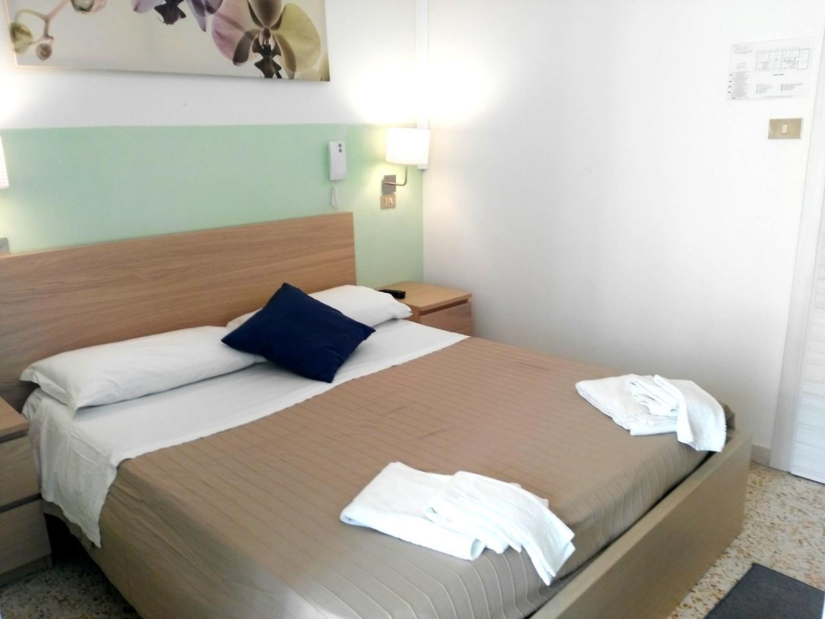 Hotel Marittimo Rimini Extérieur photo