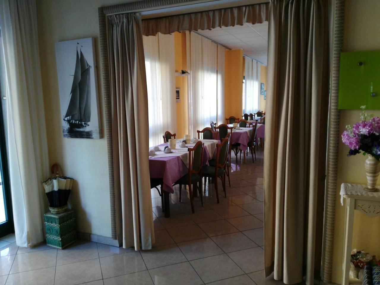 Hotel Marittimo Rimini Extérieur photo
