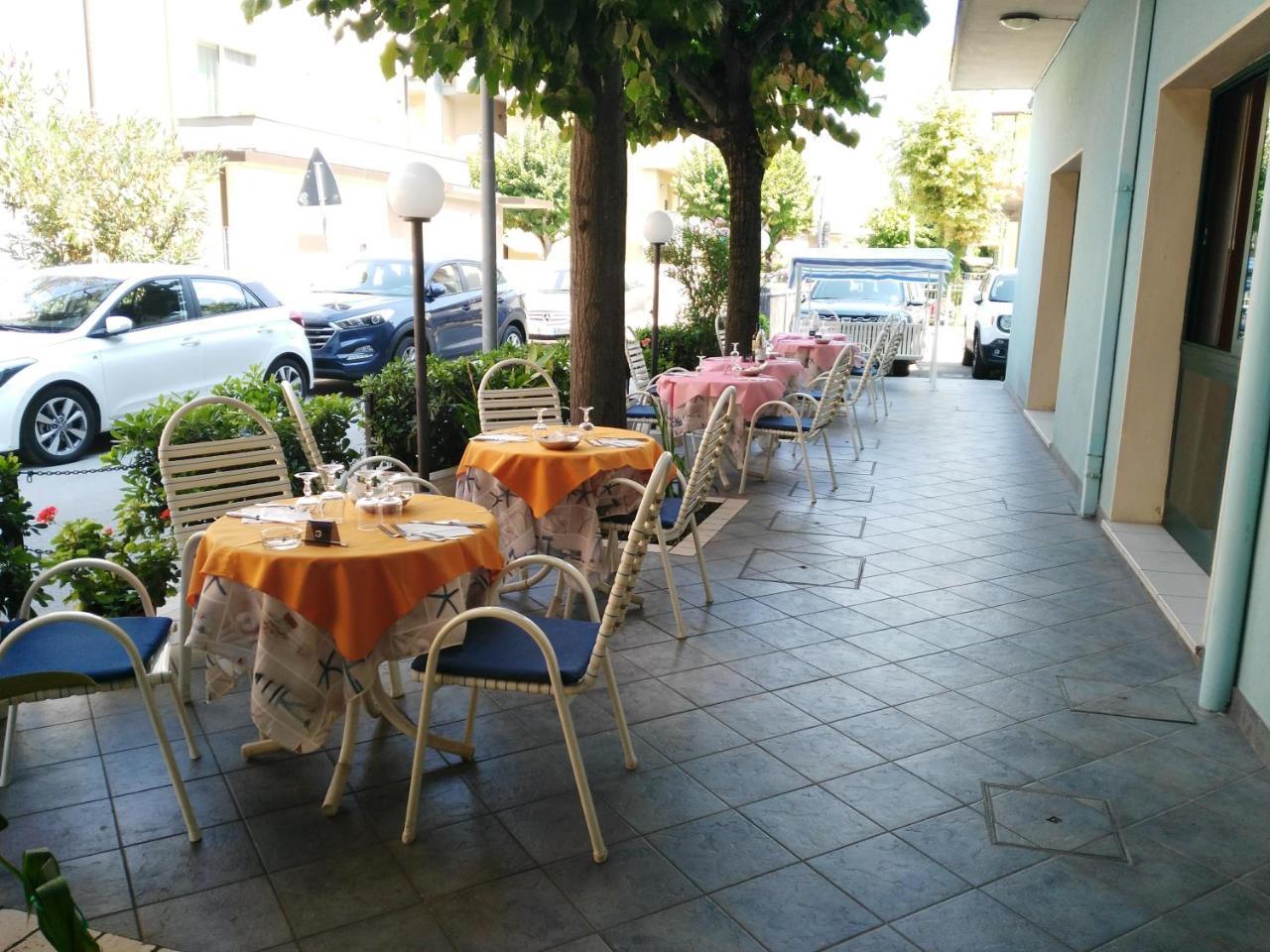 Hotel Marittimo Rimini Extérieur photo